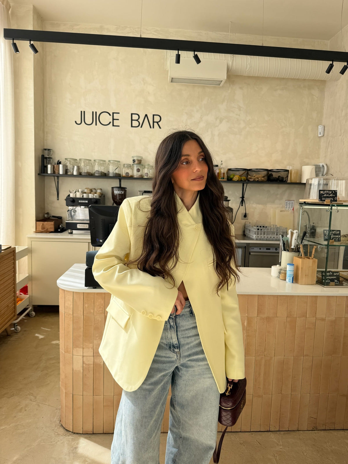 Blazer Asimétrico Amarillo Mantequilla | Blazer Elan – VeraLorenti