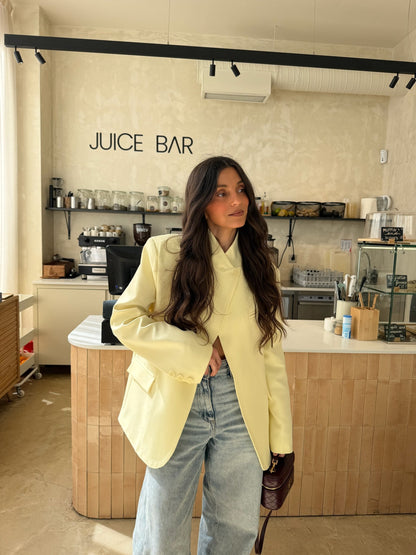 Blazer Asimétrico Amarillo Mantequilla | Blazer Elan – VeraLorenti