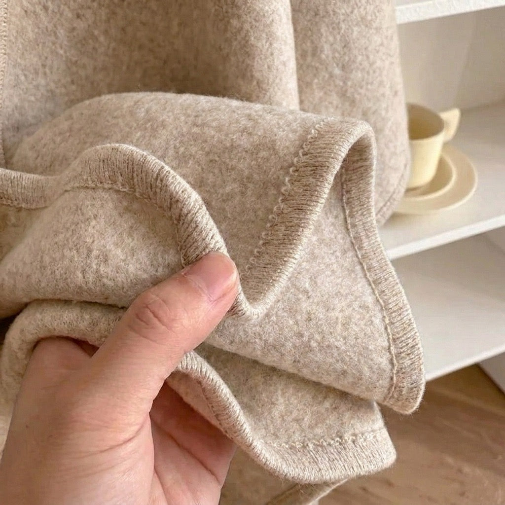ALBA™ | Poncho con Presilla