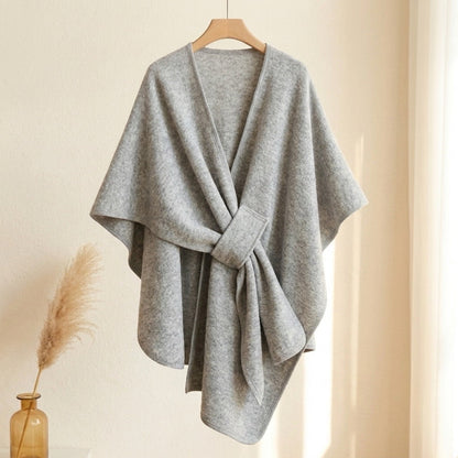 ALBA™ | Poncho con Presilla