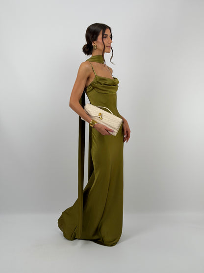 Selene™ | Vestido Satinado Largo con Foulard